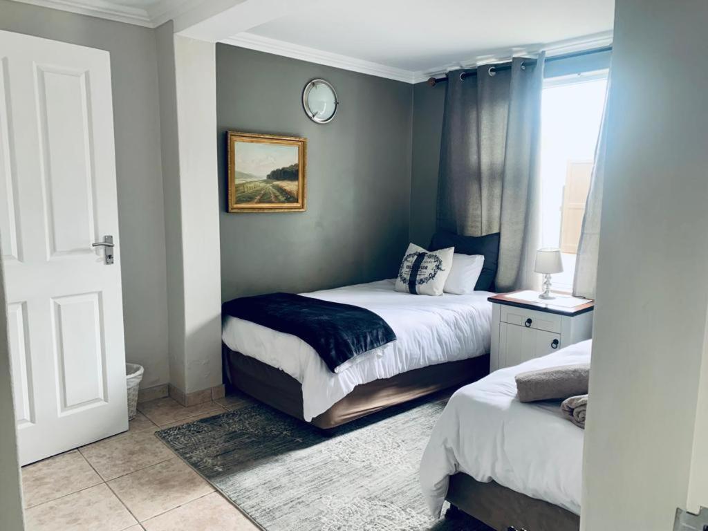 Апартаменты Mulberry Gardens Self Catering Свакопмунд Экстерьер фото